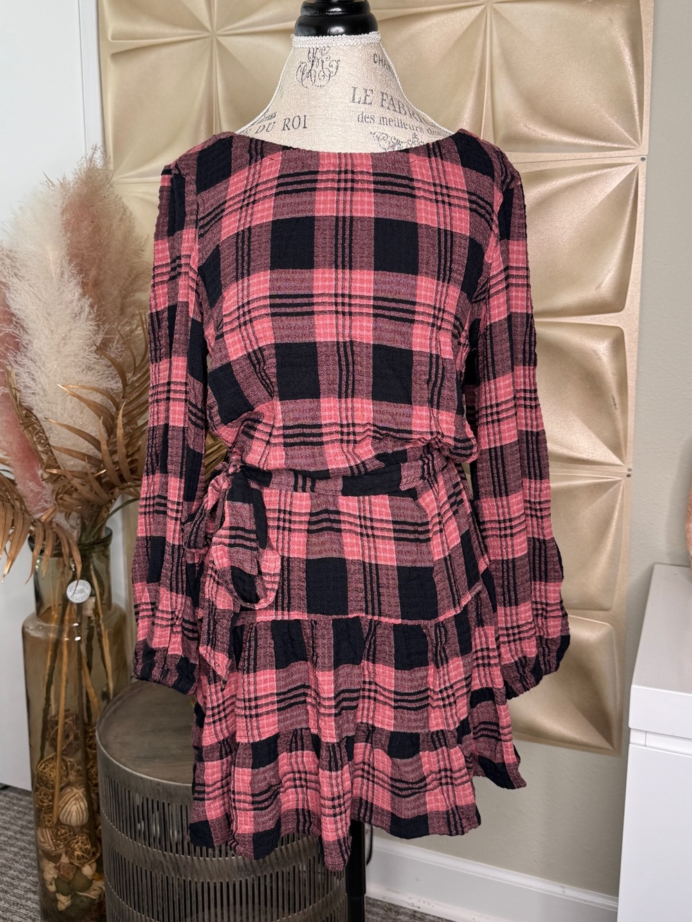 Anthropologie Cloth & Stone Rose and Black Plaid Top